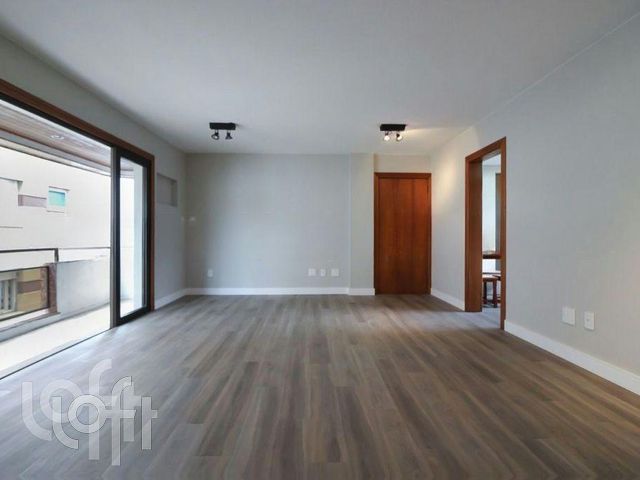 Apartamento com 142m², 3 dormitórios, 1 suíte, 2 vagas, Rio Branco em Porto Alegre