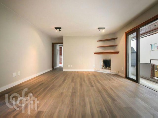 Apartamento com 142m², 3 dormitórios, 1 suíte, 2 vagas, Rio Branco em Porto Alegre