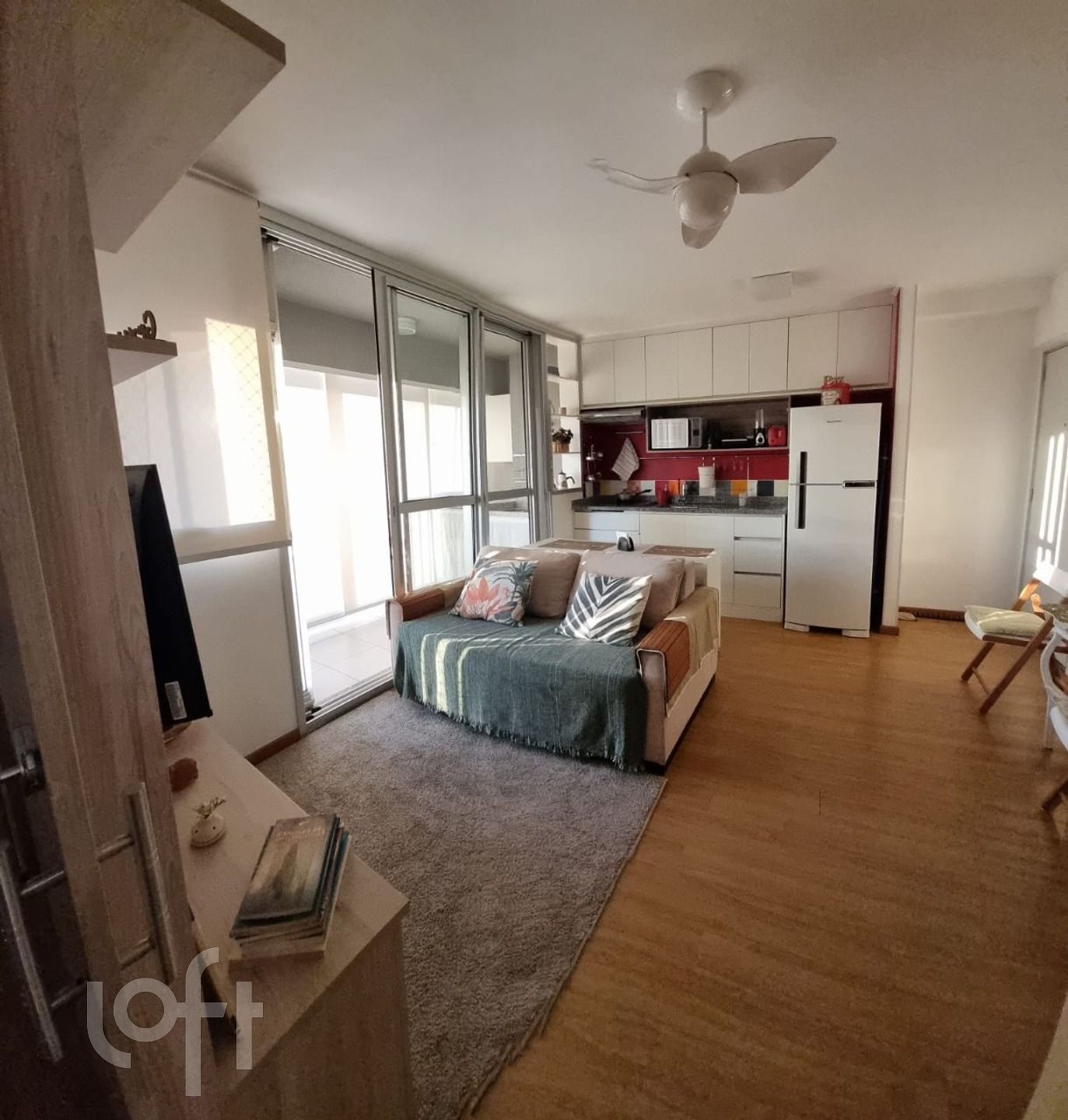 Apartamento à venda com 1 quarto, 36m² - Foto 1