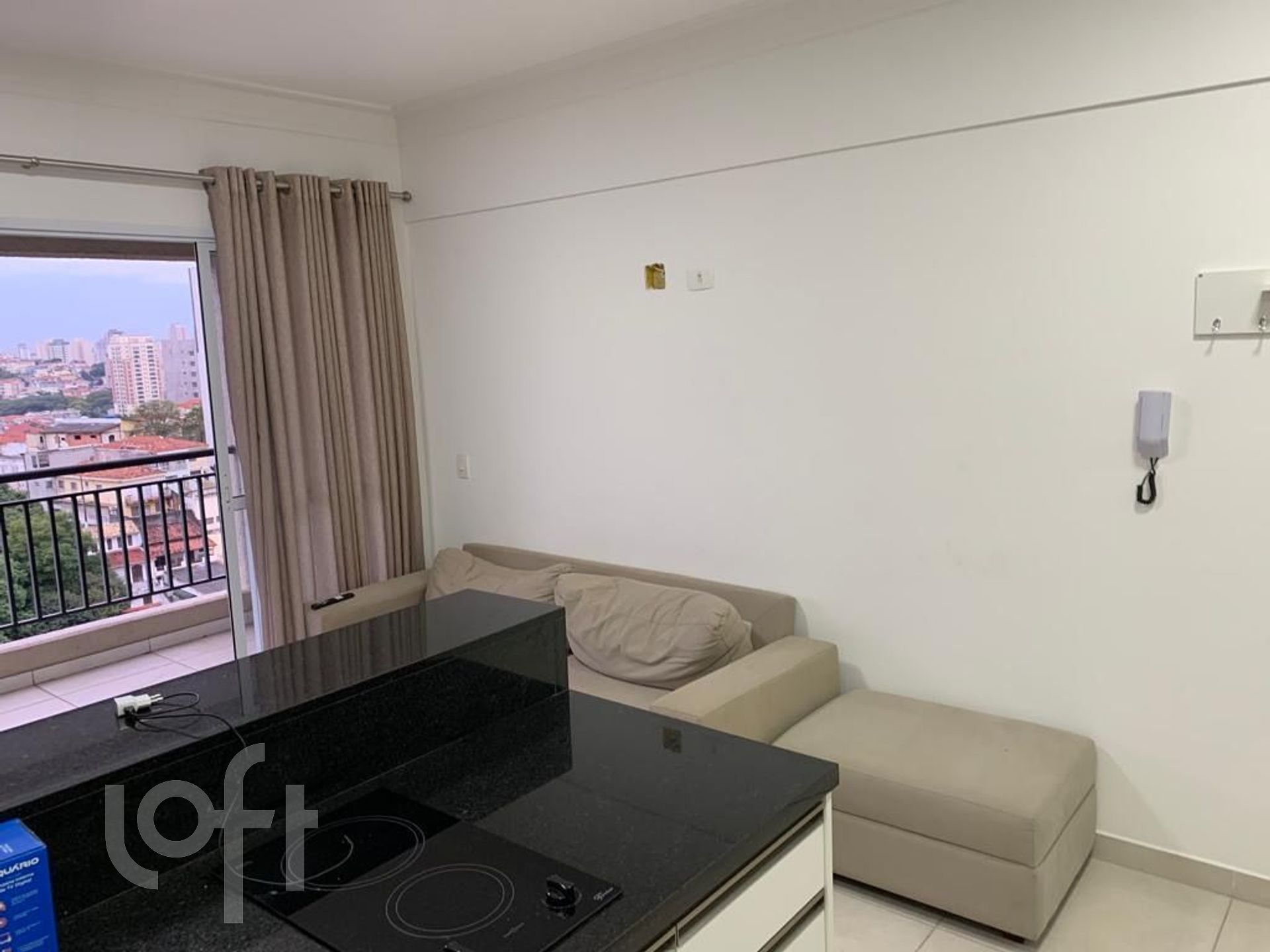 Apartamento à venda com 1 quarto, 39m² - Foto 2