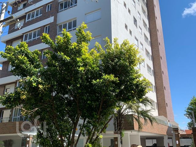 Apartamento com 91m², 3 dormitórios, 1 suíte, 2 vagas, Jardim Botânico em Porto Alegre
