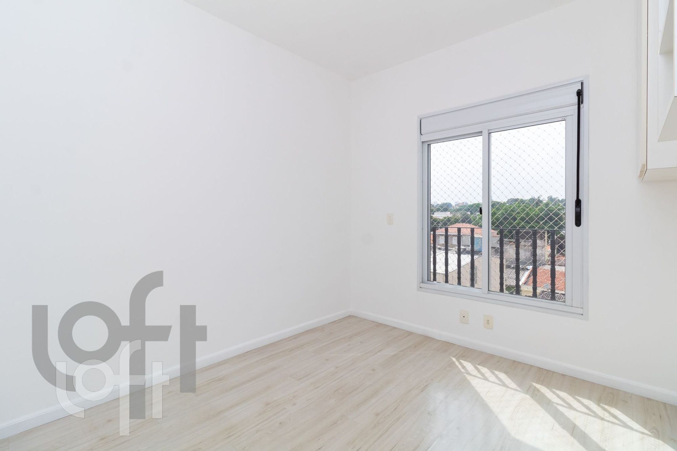 Apartamento à venda com 3 quartos, 110m² - Foto 2