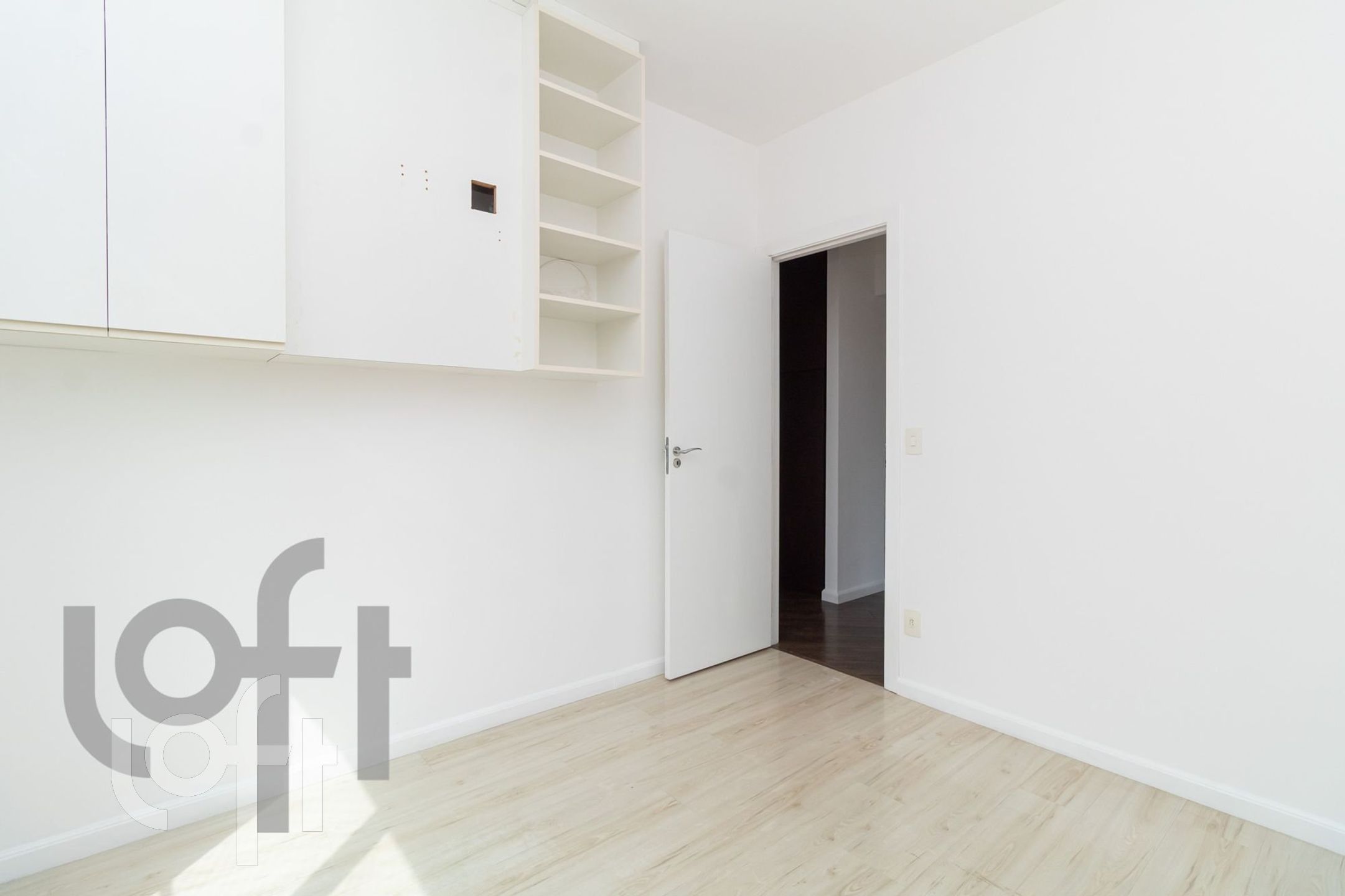 Apartamento à venda com 3 quartos, 110m² - Foto 4