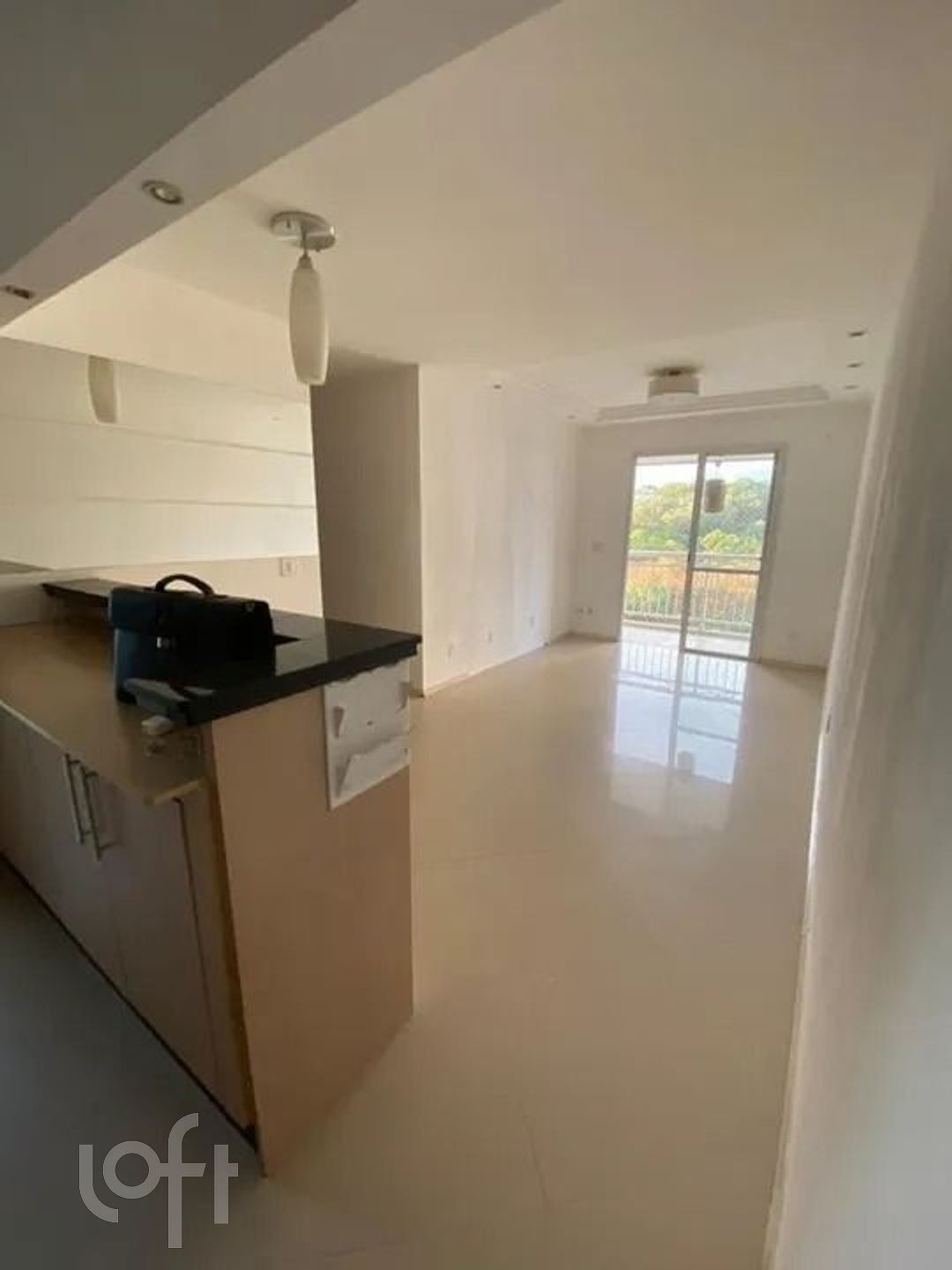 Apartamento à venda com 2 quartos, 64m² - Foto 1