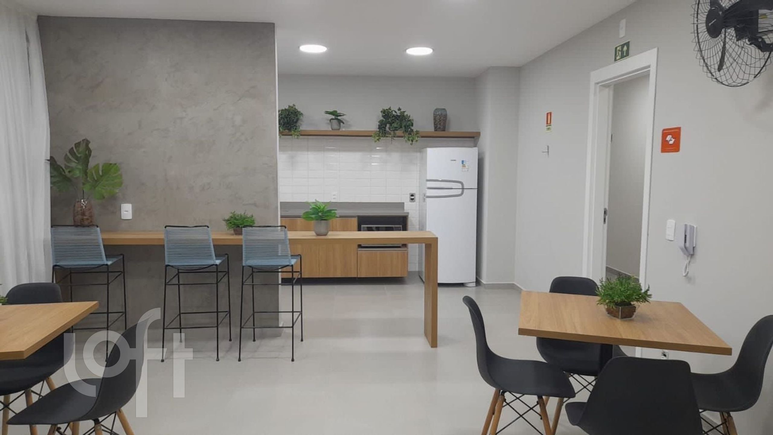 Apartamento à venda com 2 quartos, 40m² - Foto 18