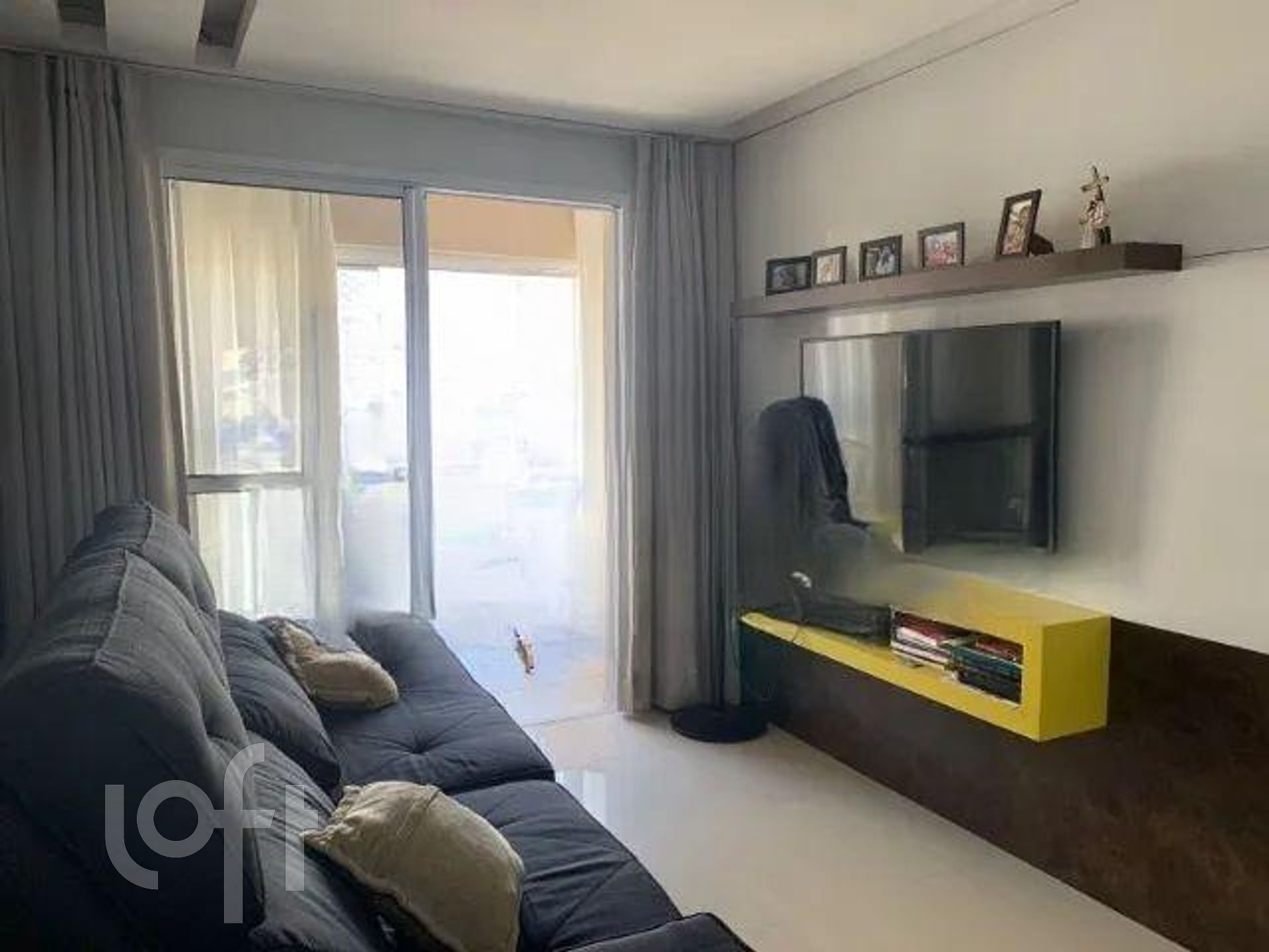 Apartamento à venda com 3 quartos, 80m² - Foto 2