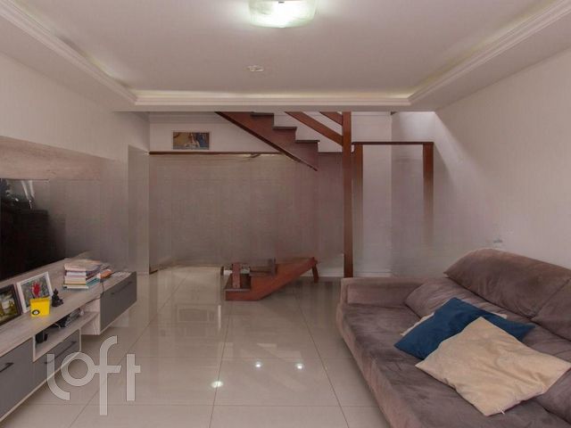Apartamento com 97m², 1 dormitório, 1 vaga, Santa Cecília em Porto Alegre