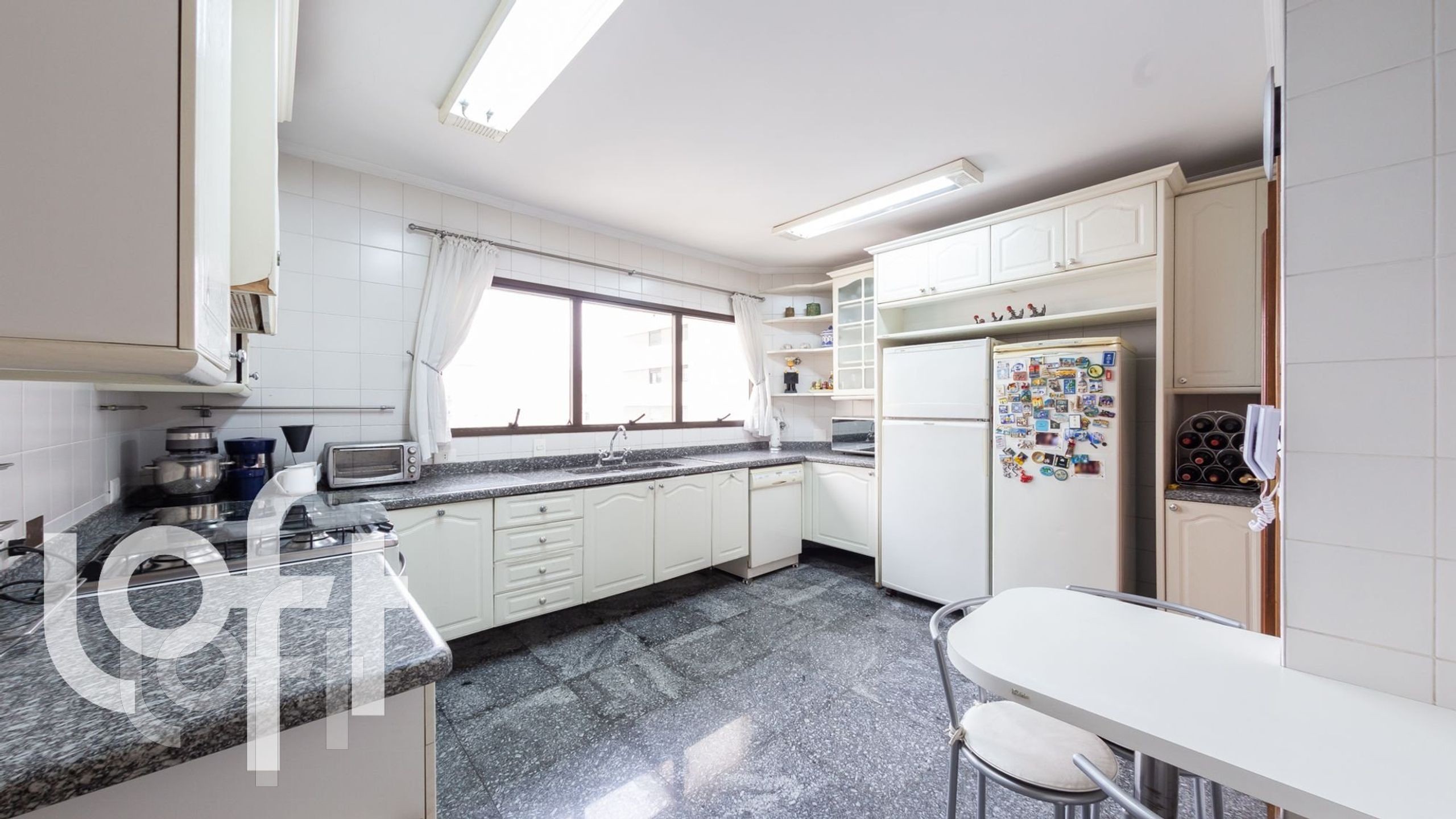 Apartamento à venda com 4 quartos, 450m² - Foto 37