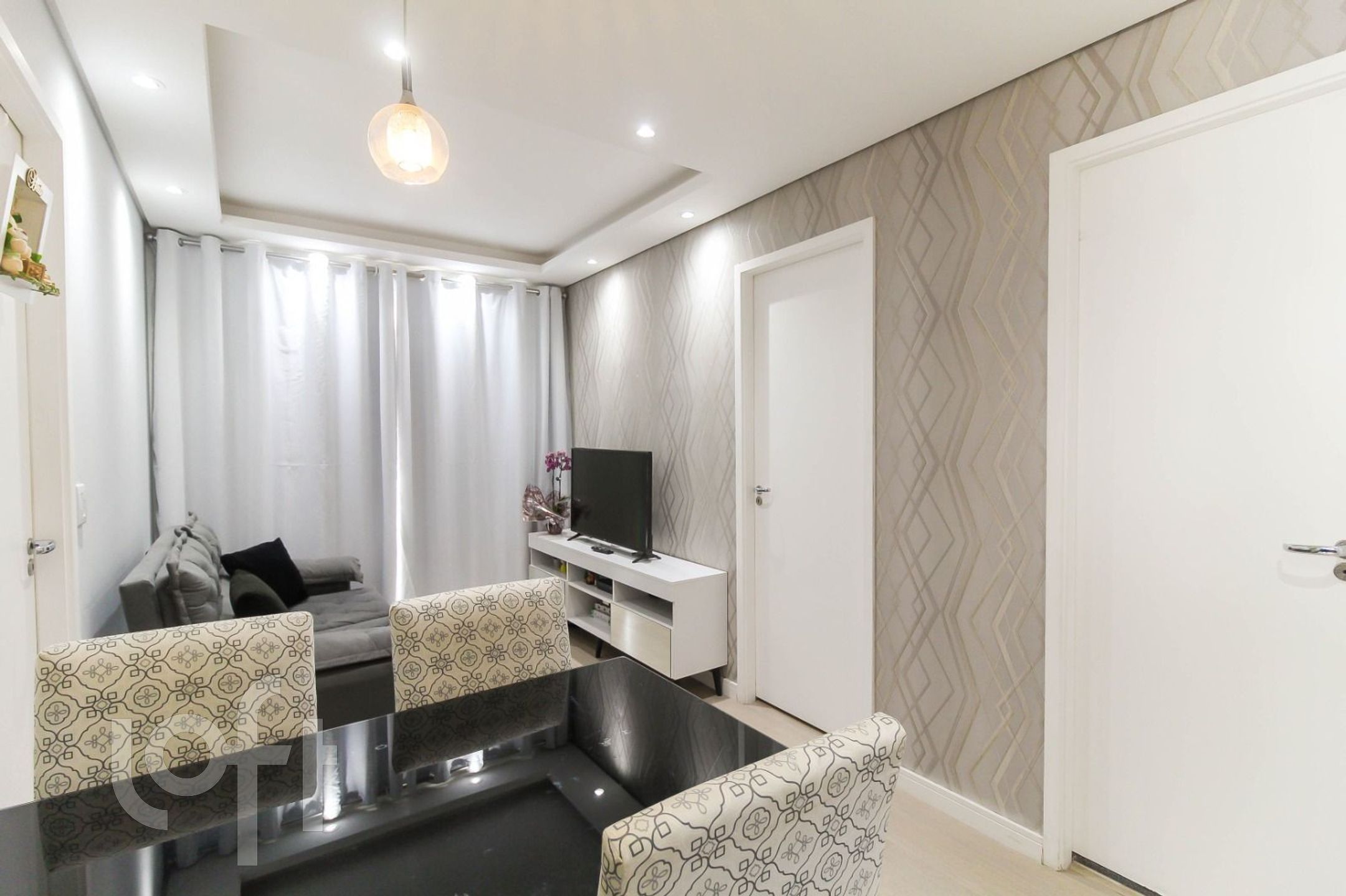 Apartamento à venda com 2 quartos, 49m² - Foto 3