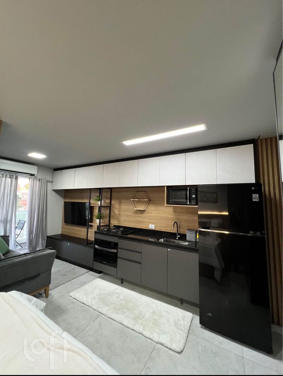 Apartamento à venda com 1 quarto, 33m² - Foto 2