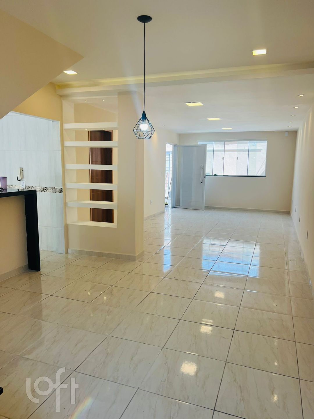 Venda de Casa com 4 quarto(s), 1 suíte(s), por R$ 580.0 mil em Campo Grande.