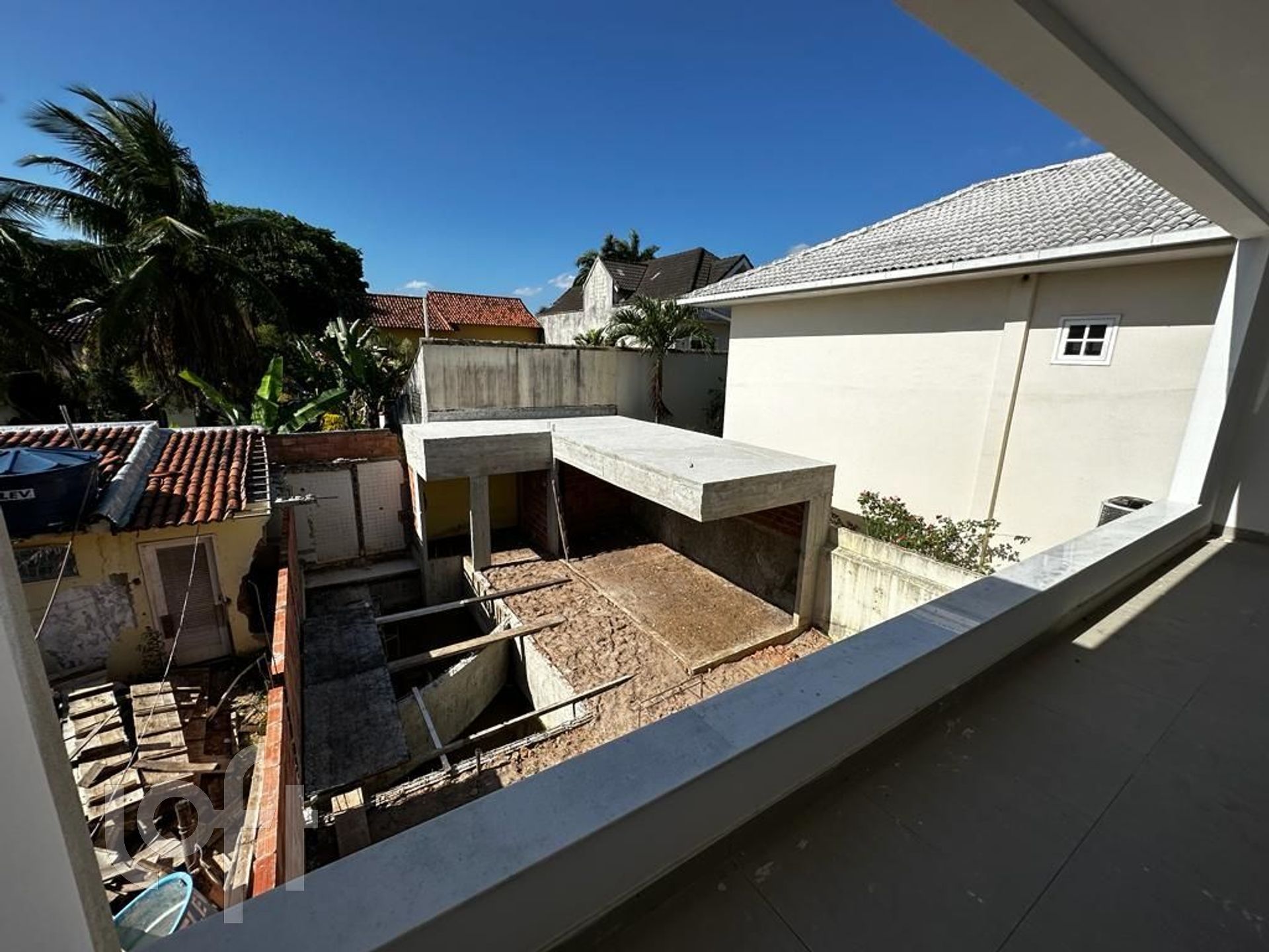 Casa à venda com 4 quartos, 350m² - Foto 14