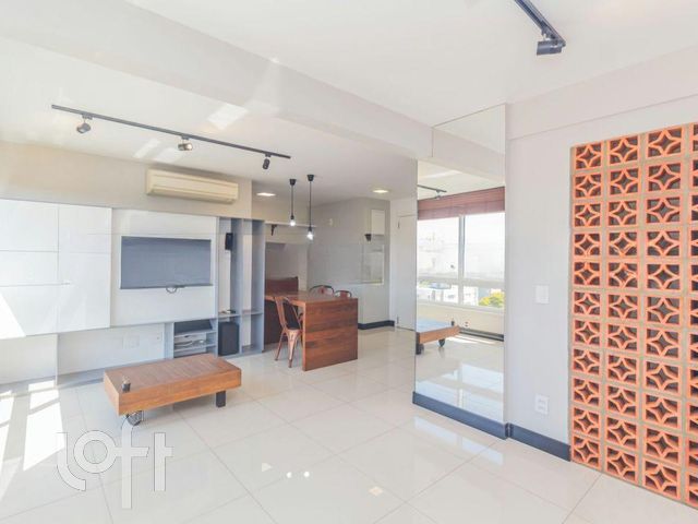 Apartamento com 64m², 2 dormitórios, 1 suíte, 2 vagas, Jardim Botânico em Porto Alegre