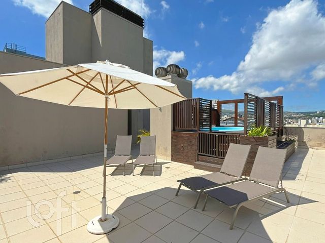 Apartamento com 61m², 2 dormitórios, 1 suíte, 2 vagas, Petrópolis em Porto Alegre