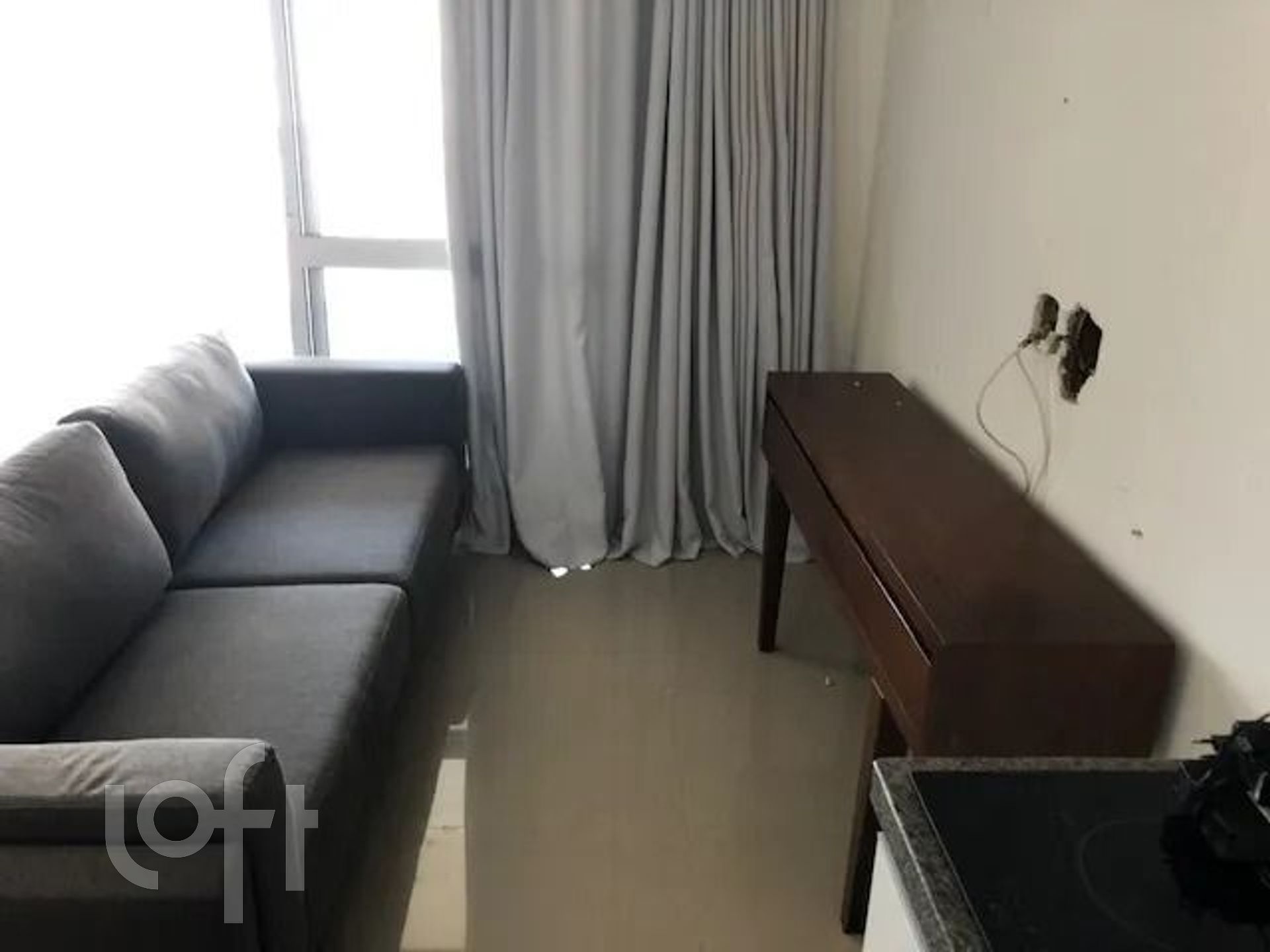 Apartamento à venda com 1 quarto, 40m² - Foto 2