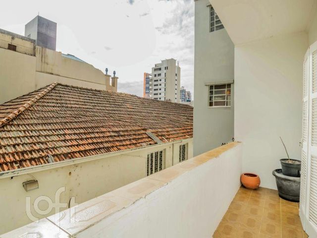 Apartamento com 75m², 3 dormitórios, Moinhos de Vento em Porto Alegre
