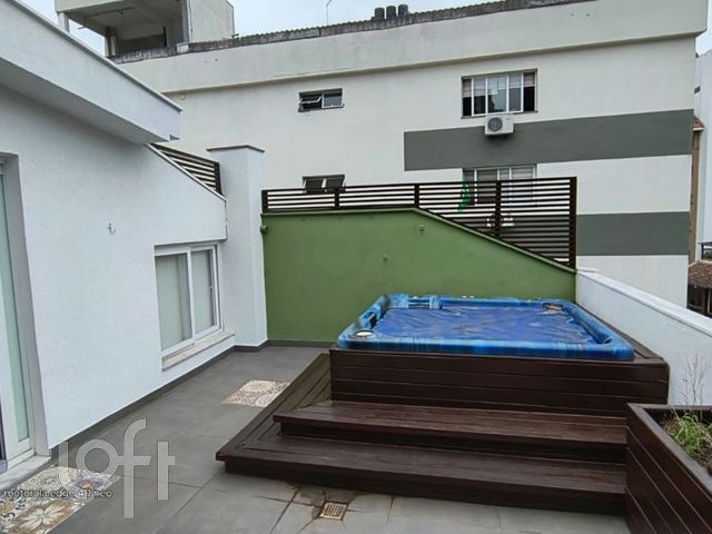 Apartamento com 129m², 2 dormitórios, 1 suíte, 1 vaga, Rio Branco em Porto Alegre