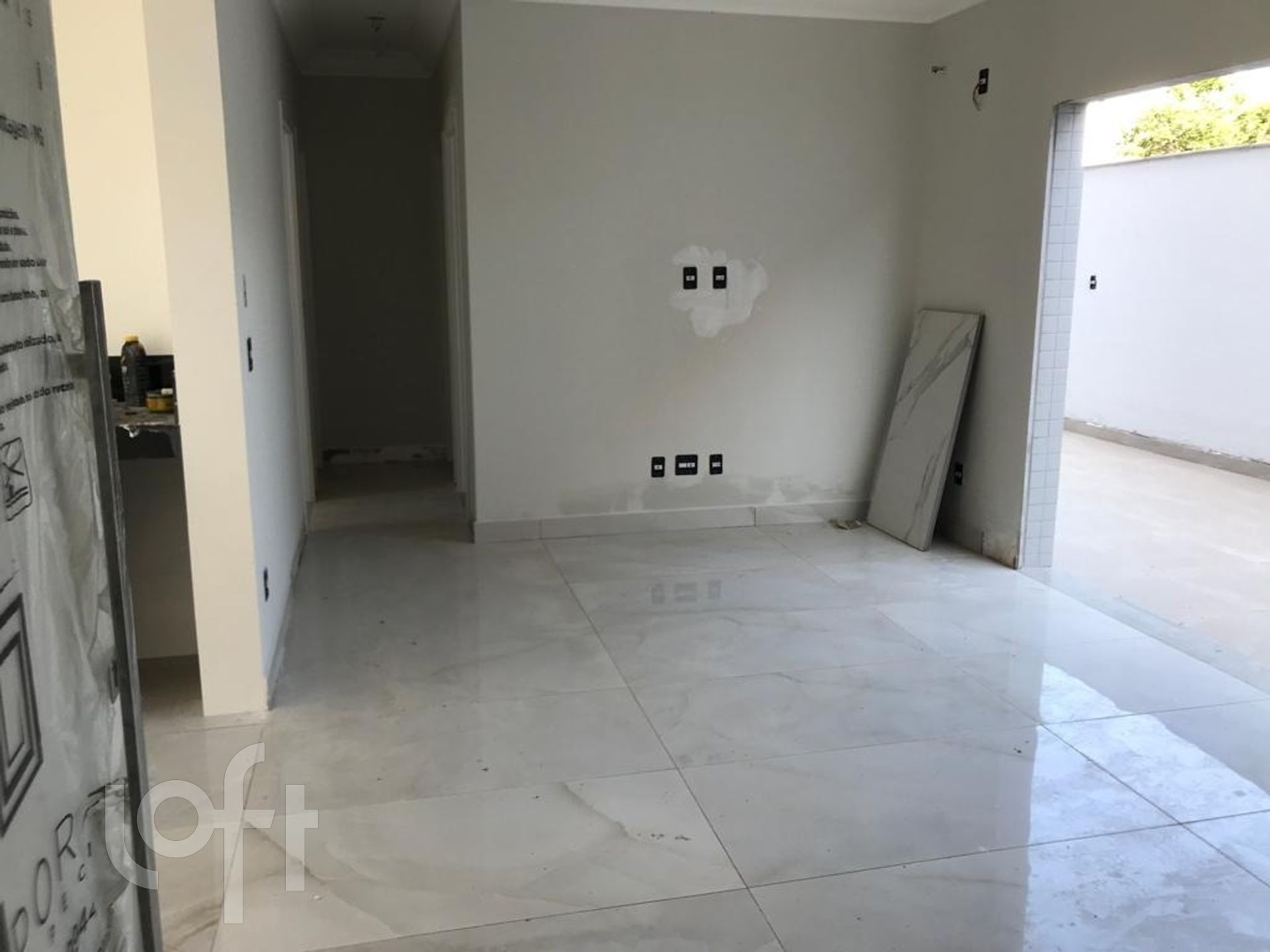 Apartamento à venda com 3 quartos, 70m² - Foto 1