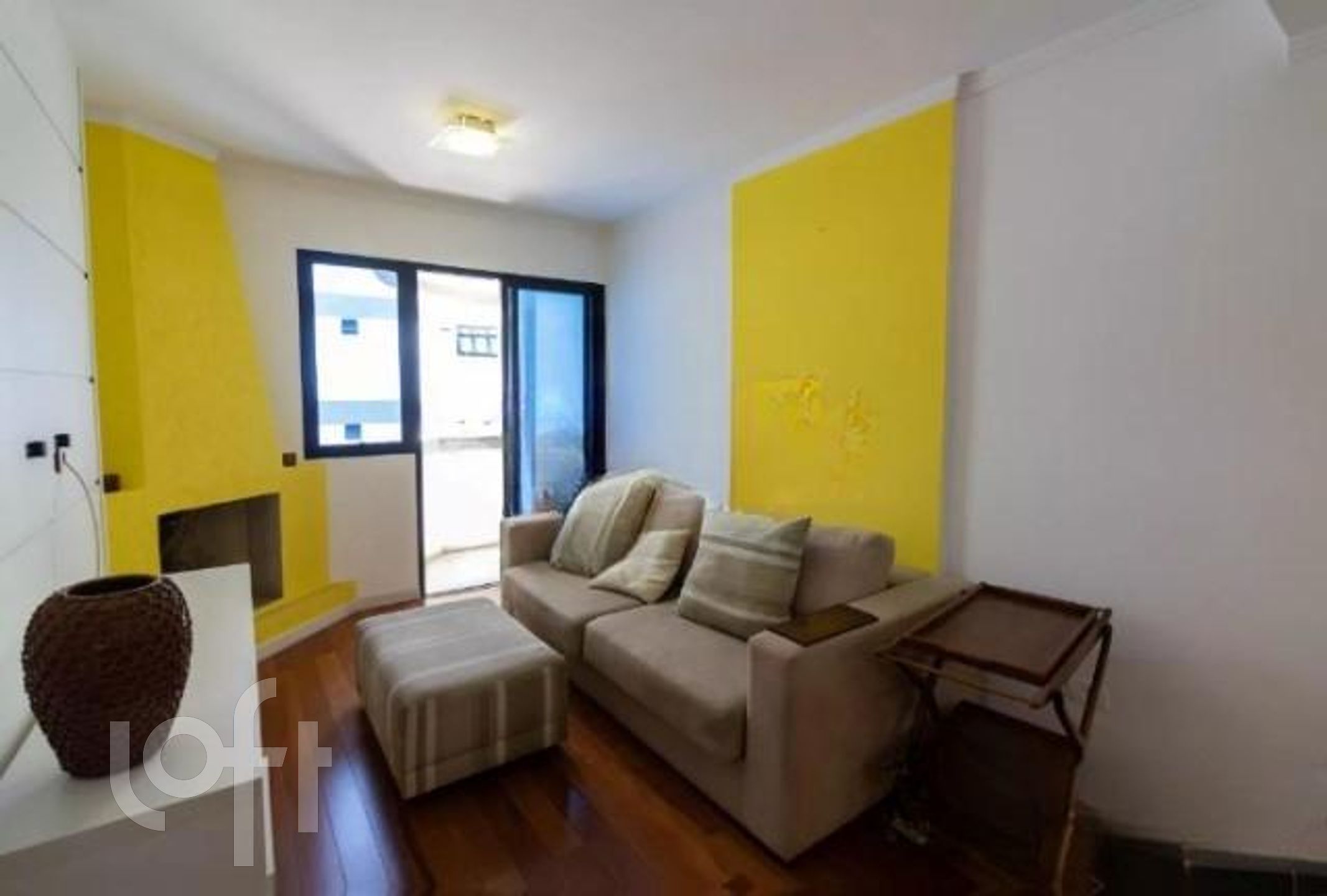 Apartamento à venda com 2 quartos, 76m² - Foto 1