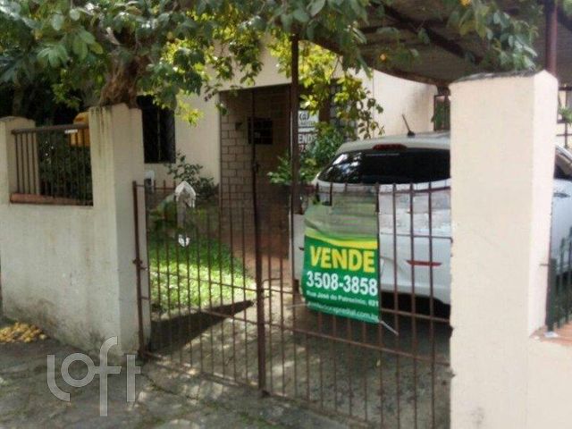 Casa com 435m², 2 dormitórios, 1 suíte, 1 vaga, Chácara das Pedras em Porto Alegre