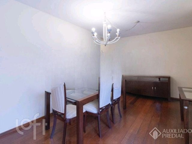 Apartamento com 85m², 2 dormitórios, 1 suíte, 1 vaga, Santana em Porto Alegre