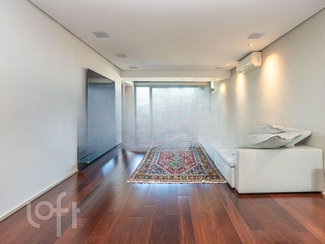 Apartamento com 172m², 2 dormitórios, 2 suítes, 3 vagas, Três Figueiras em Porto Alegre