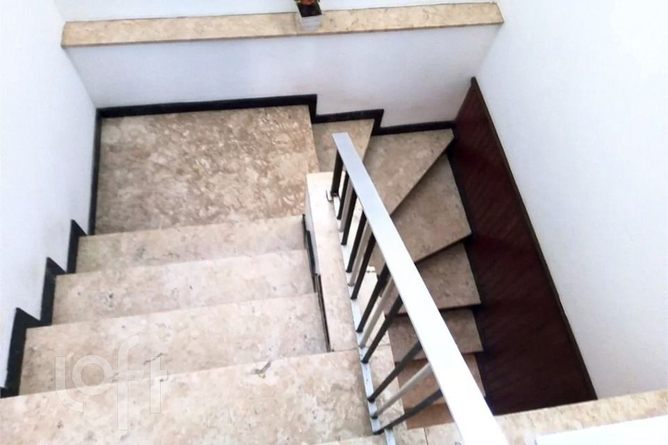 Casa à venda com 4 quartos, 256m² - Foto 9