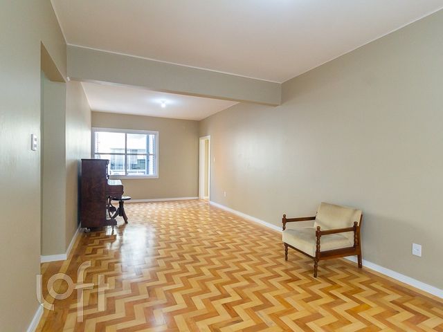 Apartamento com 166m², 4 dormitórios, 2 suítes, Independência em Porto Alegre