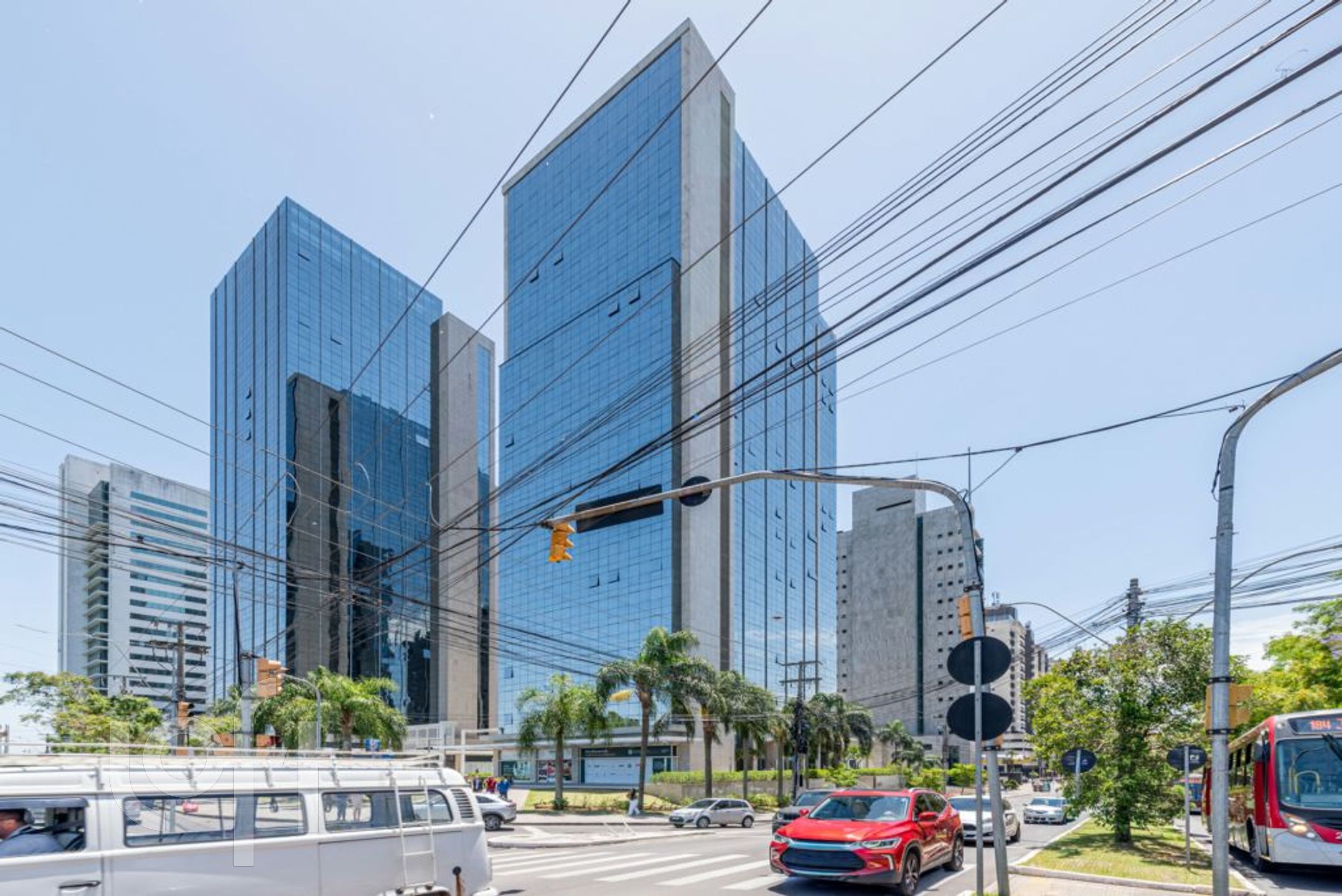 Apartamento com 38m², 1 dormitório, 1 vaga, Praia de Belas em Porto Alegre