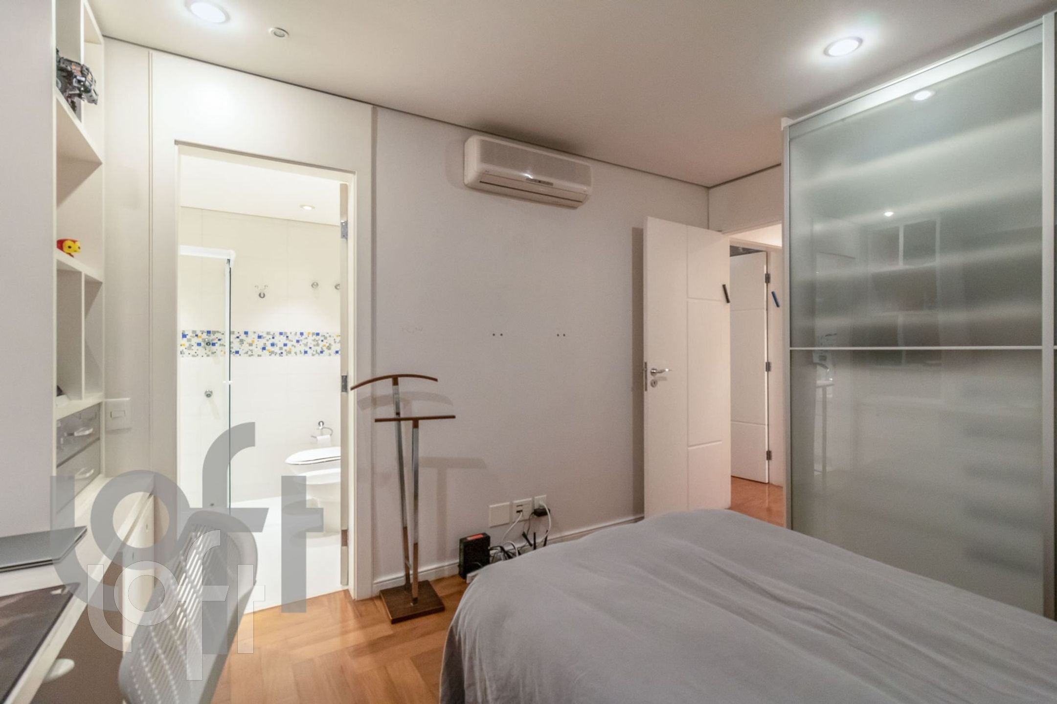 Apartamento à venda com 3 quartos, 303m² - Foto 11