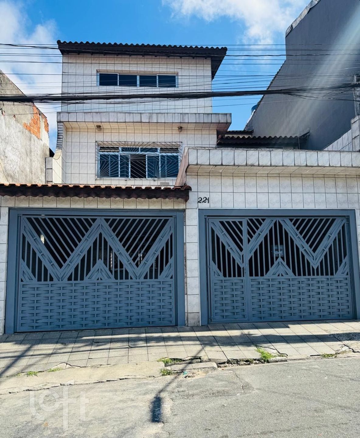 Casa à venda em Lajeado com 390 m², 4 quartos, 1 s