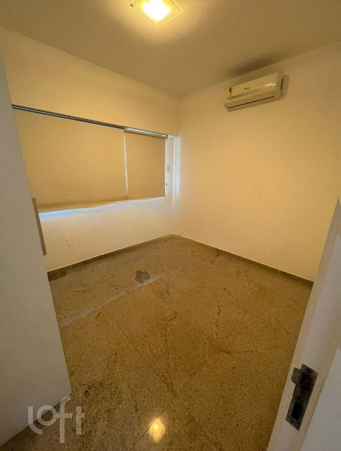 Apartamento à venda com 3 quartos, 111m² - Foto 19