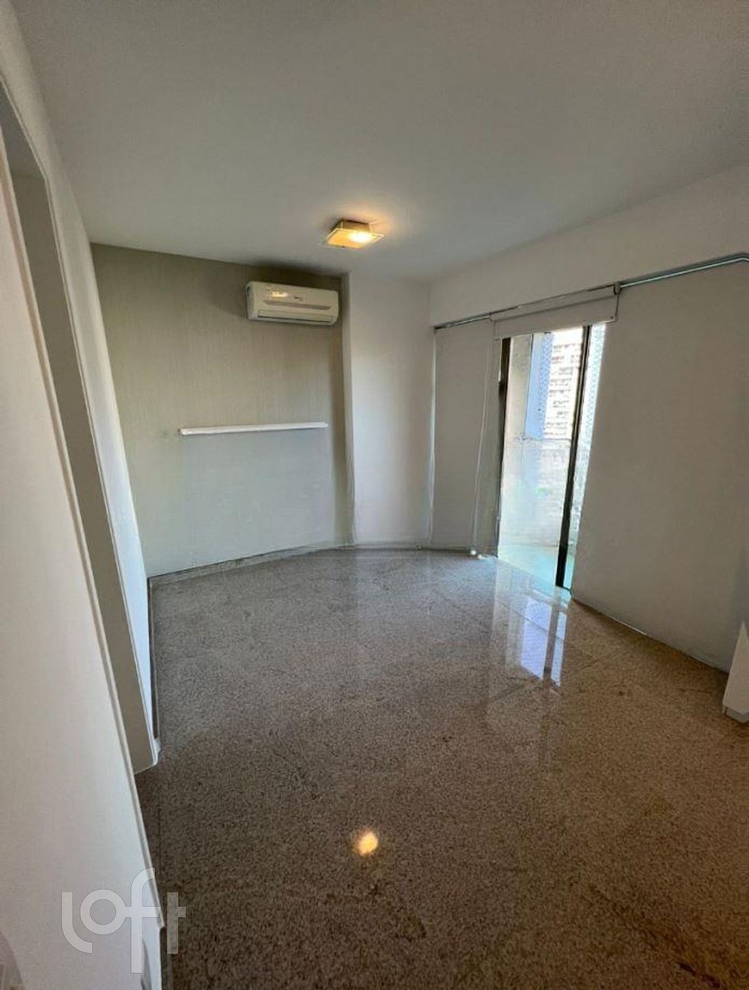 Apartamento à venda com 3 quartos, 111m² - Foto 9