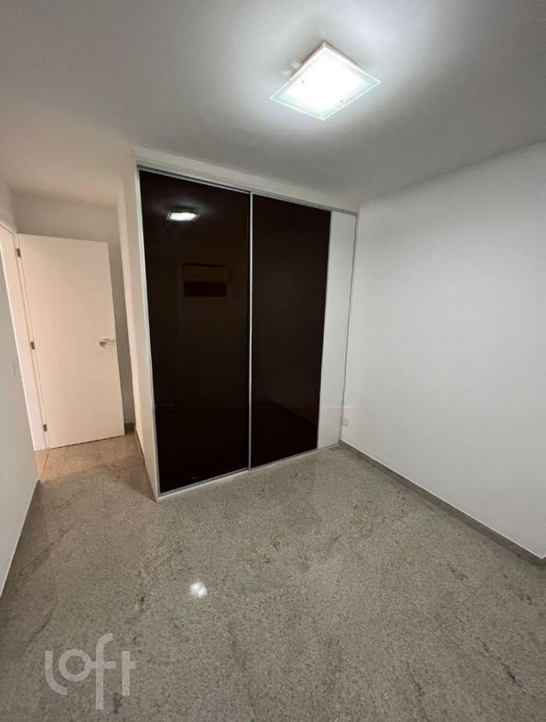 Apartamento à venda com 3 quartos, 111m² - Foto 6