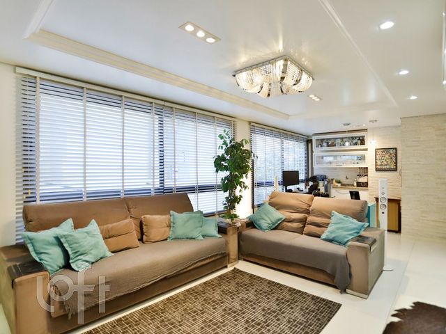 Apartamento com 118m², 3 dormitórios, 3 suítes, 2 vagas, Higienópolis em Porto Alegre