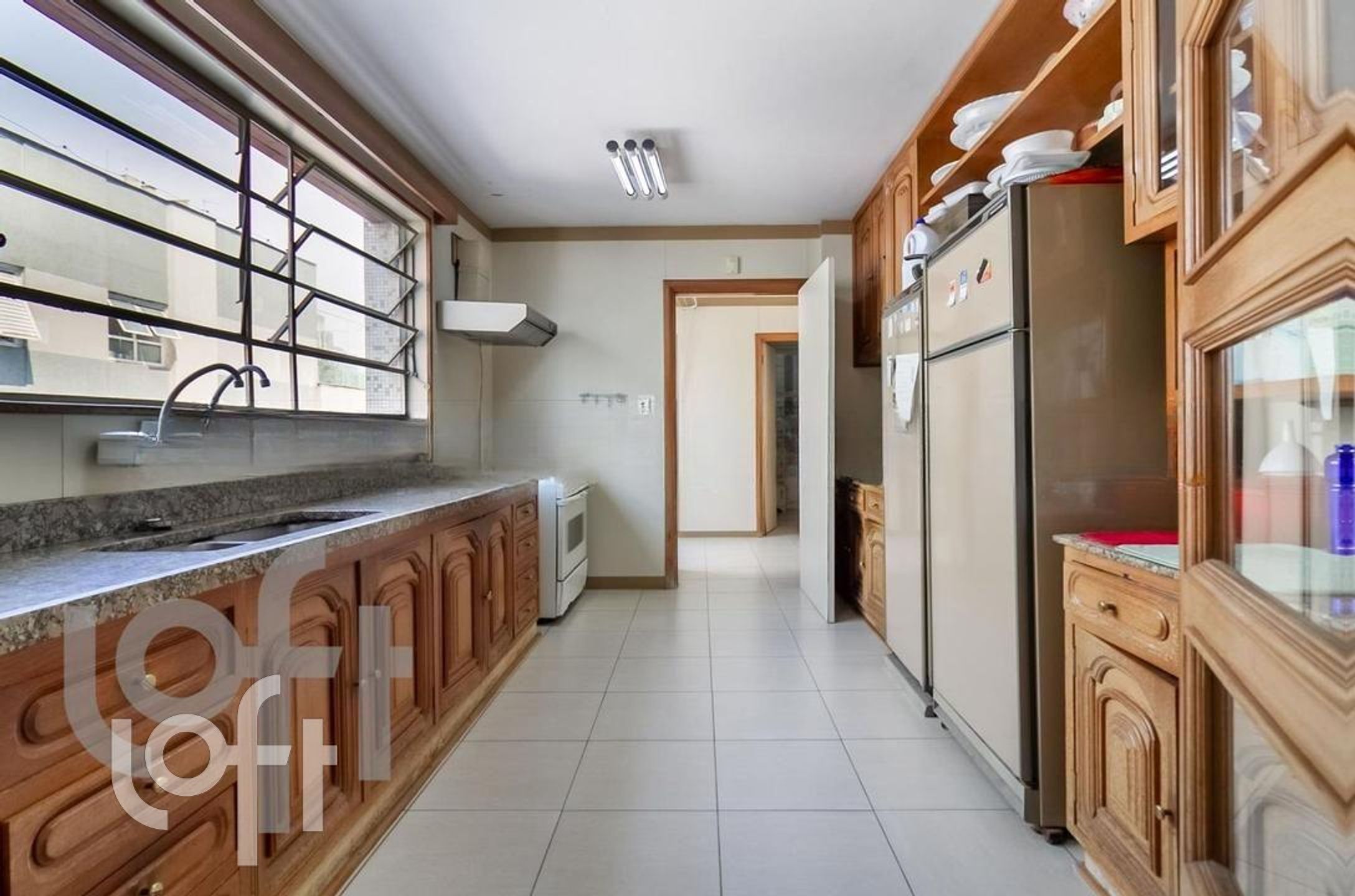 Apartamento à venda com 3 quartos, 345m² - Foto 9