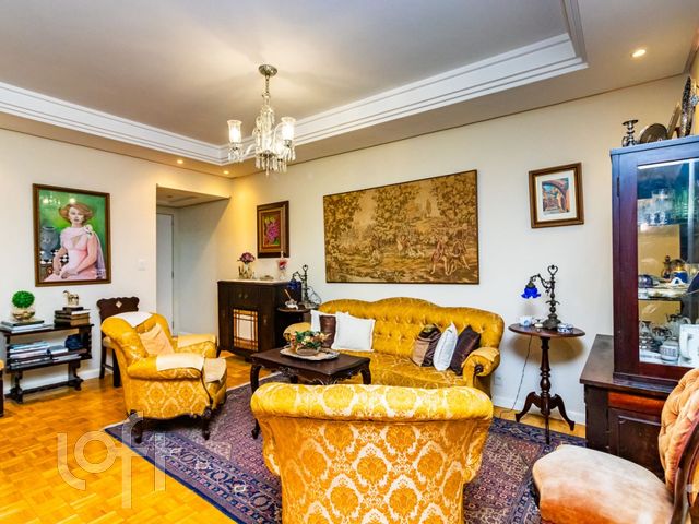 Apartamento com 132m², 3 dormitórios, 1 suíte, 1 vaga, Bom Fim em Porto Alegre