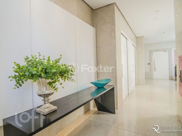 Apartamento com 170m², 3 dormitórios, 3 suítes, 2 vagas, Higienópolis em Porto Alegre