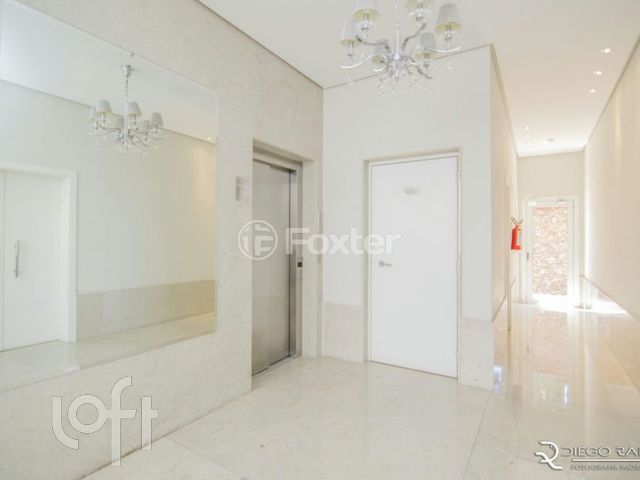 Apartamento com 170m², 3 dormitórios, 3 suítes, 2 vagas, Higienópolis em Porto Alegre