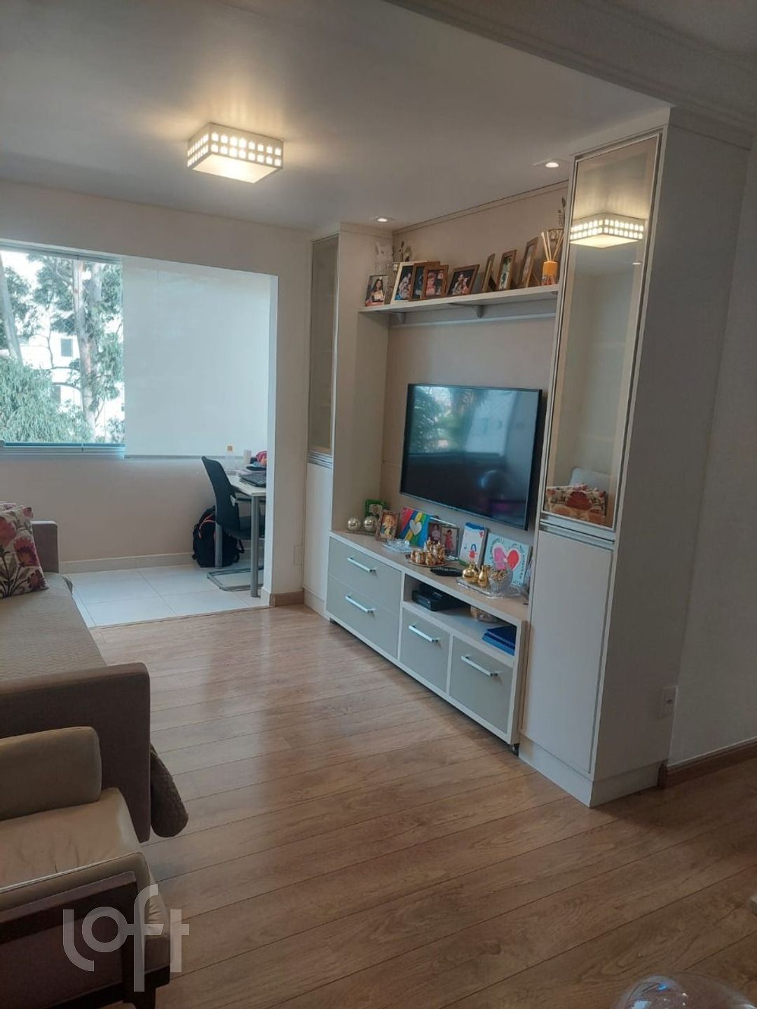 Apartamento à venda com 3 quartos, 75m² - Foto 1