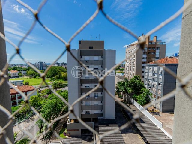 Apartamento com 88m², 3 dormitórios, 1 suíte, 1 vaga, Vila Ipiranga em Porto Alegre