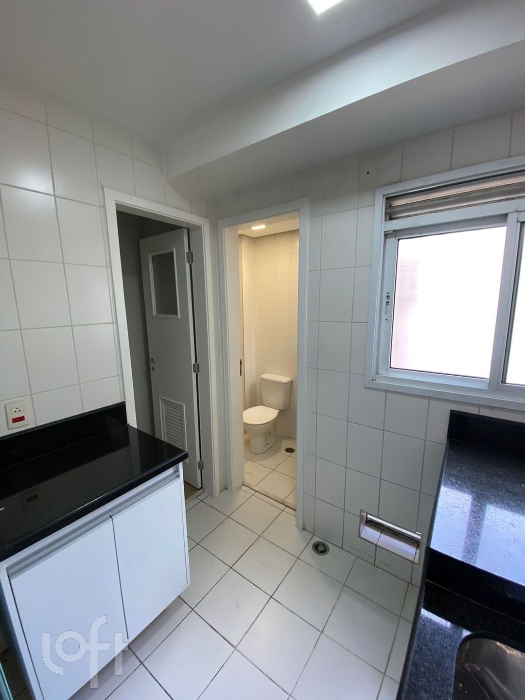 Apartamento à venda com 3 quartos, 233m² - Foto 14