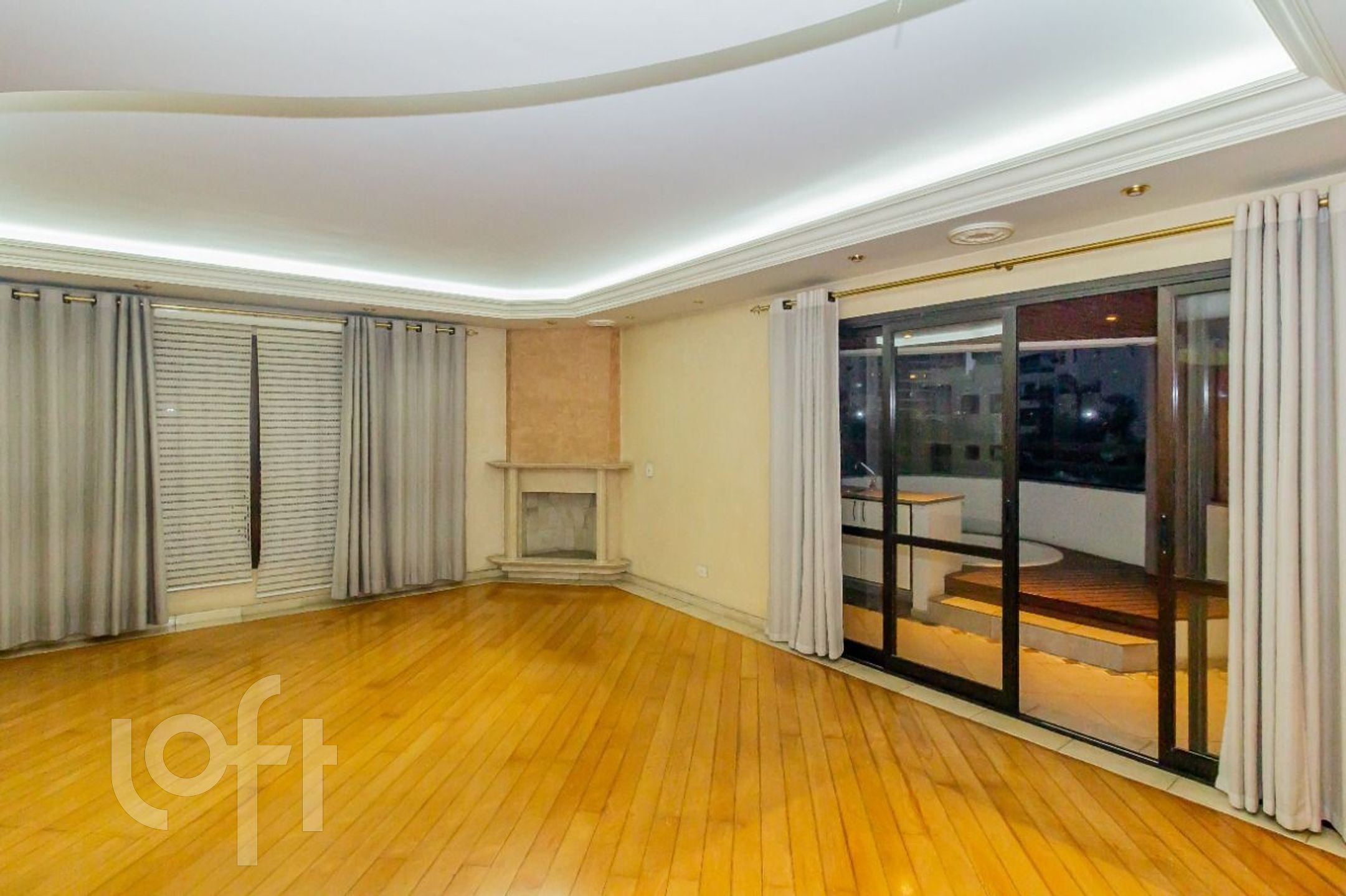 Apartamento à venda em Vila Andrade com 170 m², 3 quartos, 3 vagas