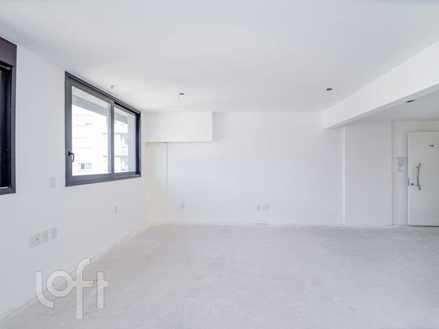 Apartamento com 41m², 1 dormitório, 1 vaga, Auxiliadora em Porto Alegre