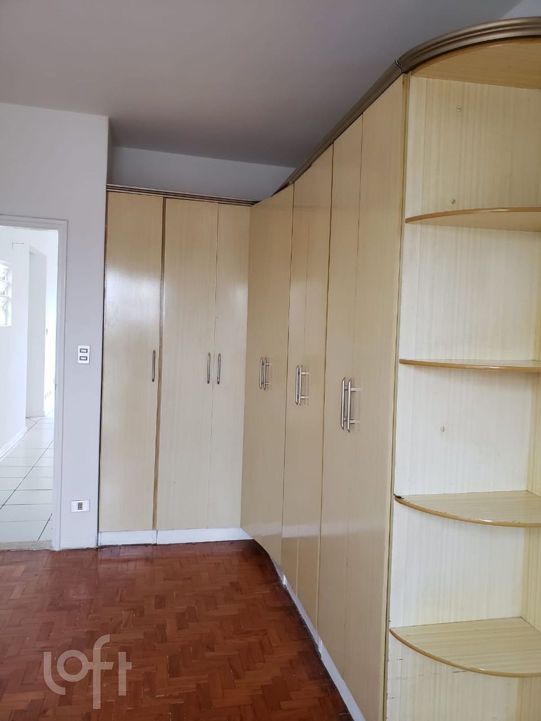 Apartamento à venda com 1 quarto, 78m² - Foto 4