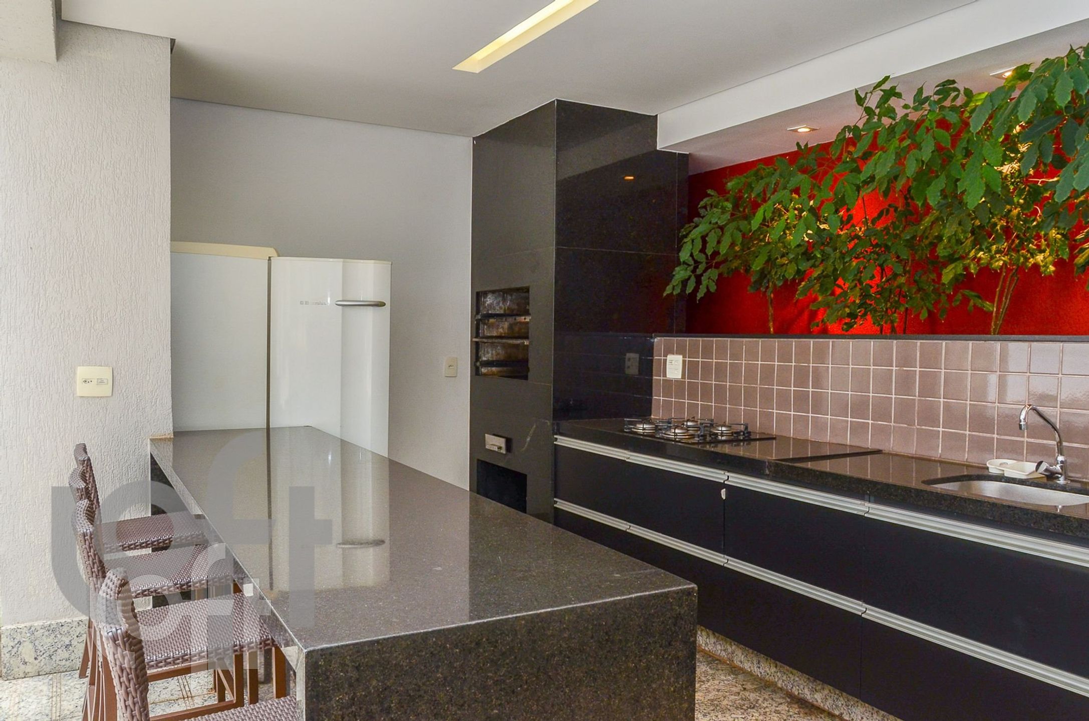 Apartamento à venda com 4 quartos, 165m² - Foto 22