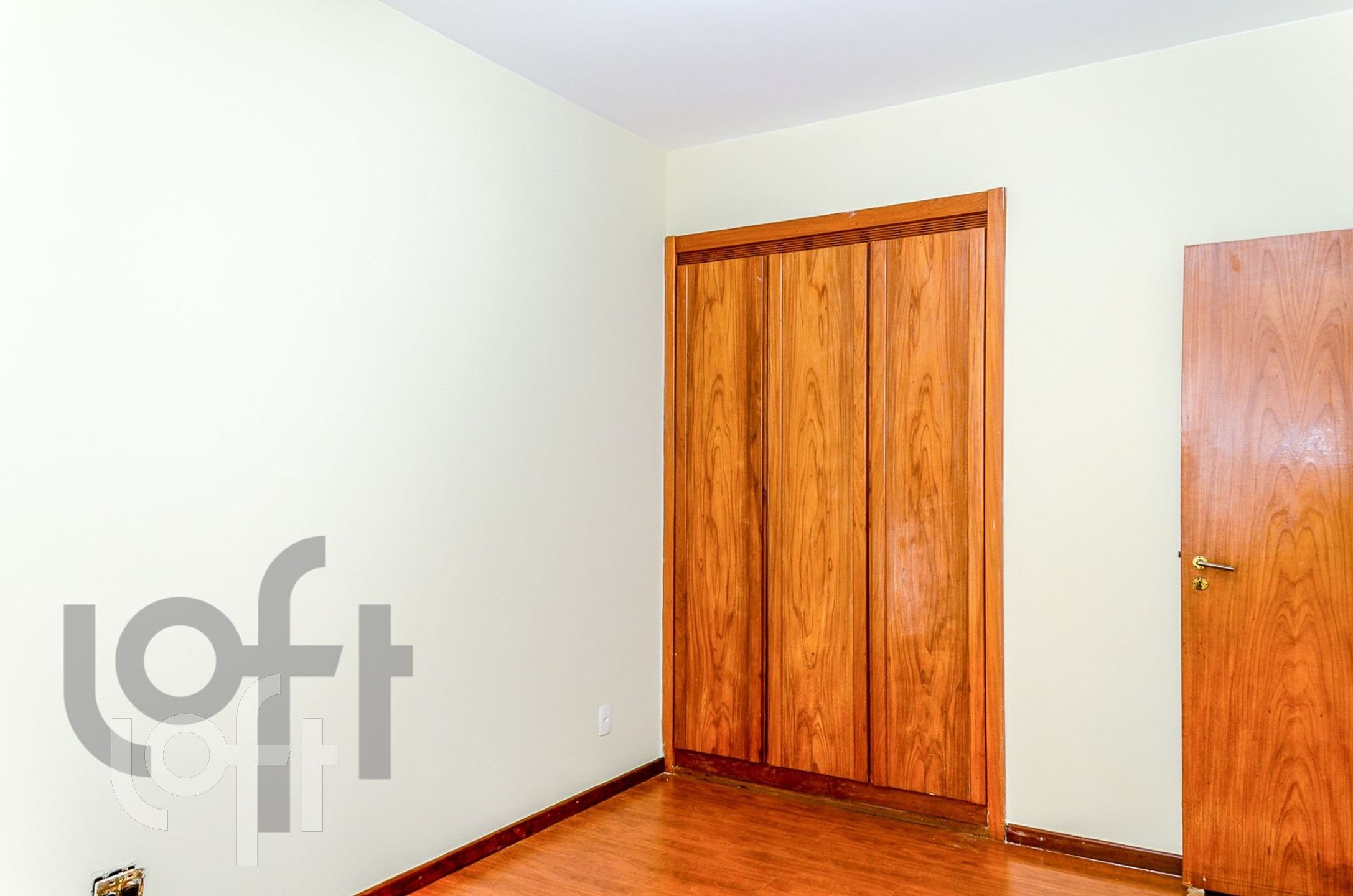 Apartamento à venda com 4 quartos, 165m² - Foto 4