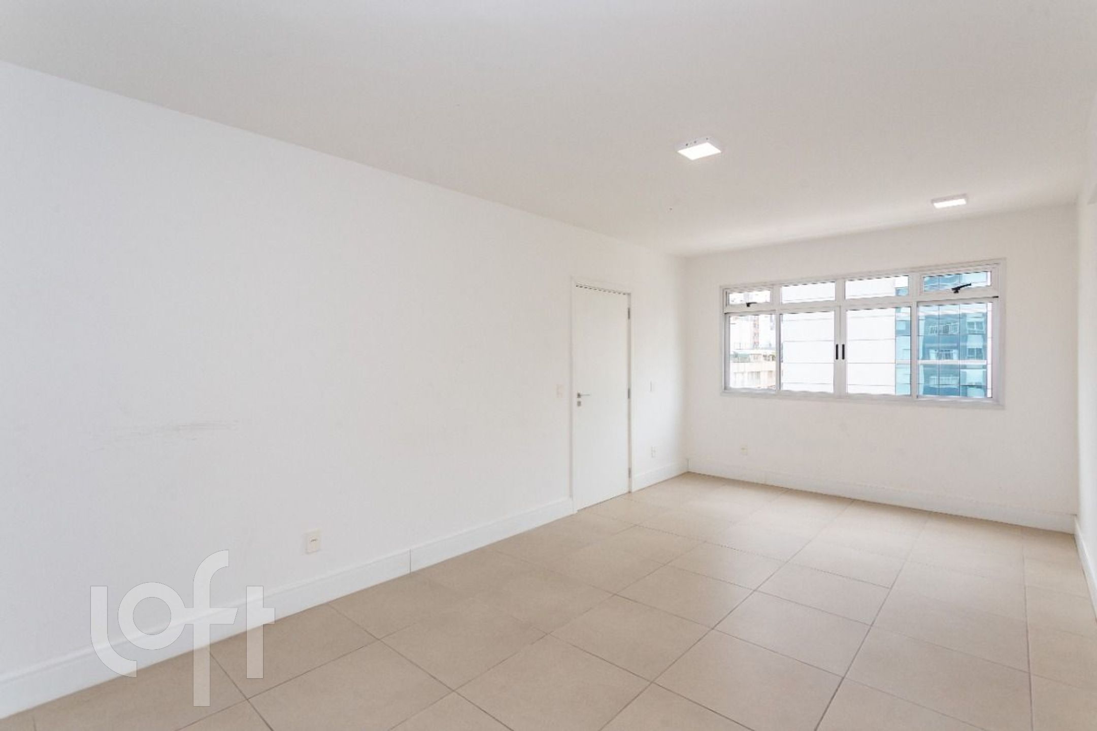 Apartamento à venda com 3 quartos, 90m² - Foto 2