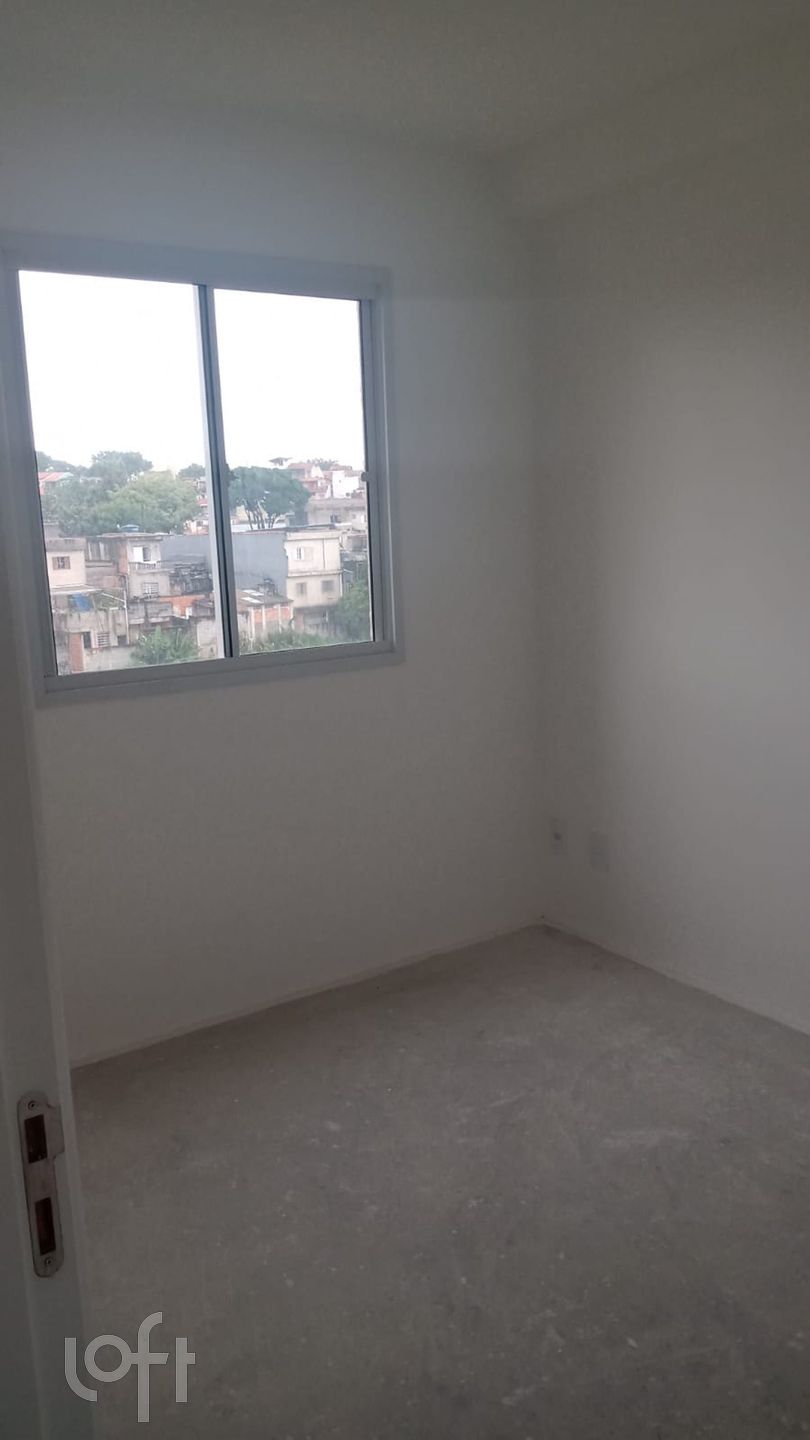 Apartamento à venda com 1 quarto, 24m² - Foto 2