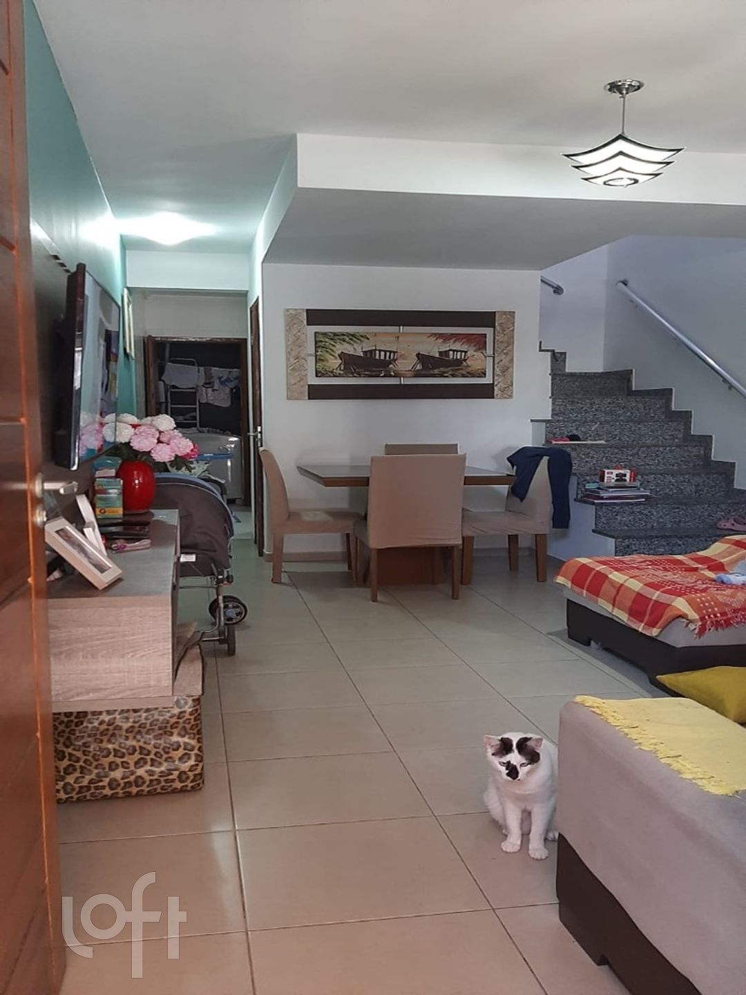 Casa à venda com 2 quartos, 72m² - Foto 1